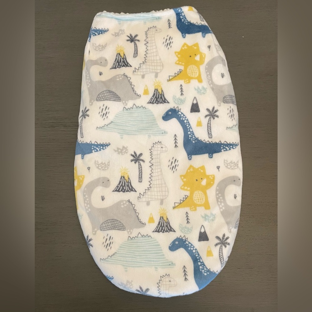 Modern Baby Newborn 0-3 Months Swaddle Wrap Dinosaur Pattern - Picture 5 of 8